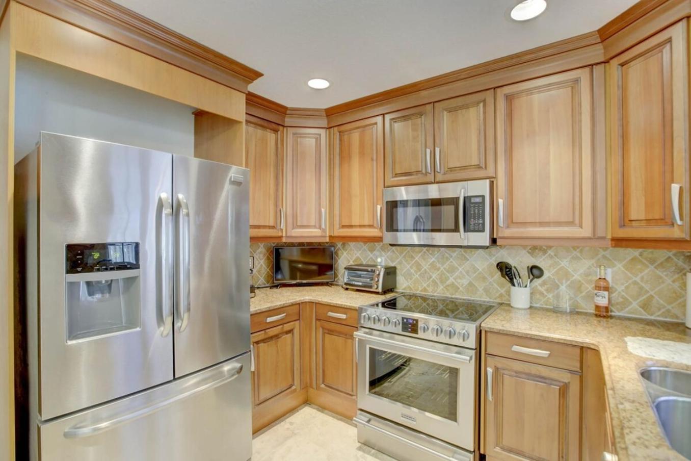 Holiday home Private Patio Cali King Bed Sleeps 10 *