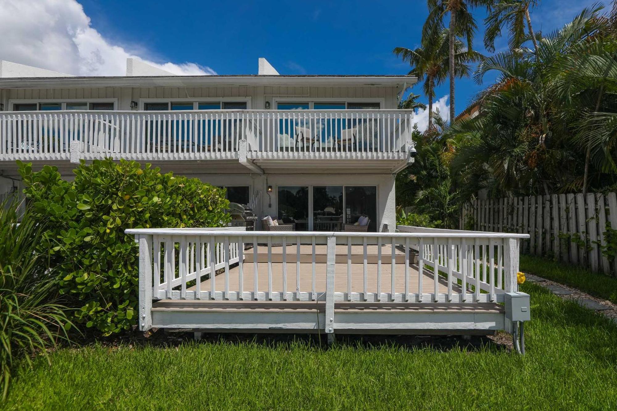 Intracostal Beauty *