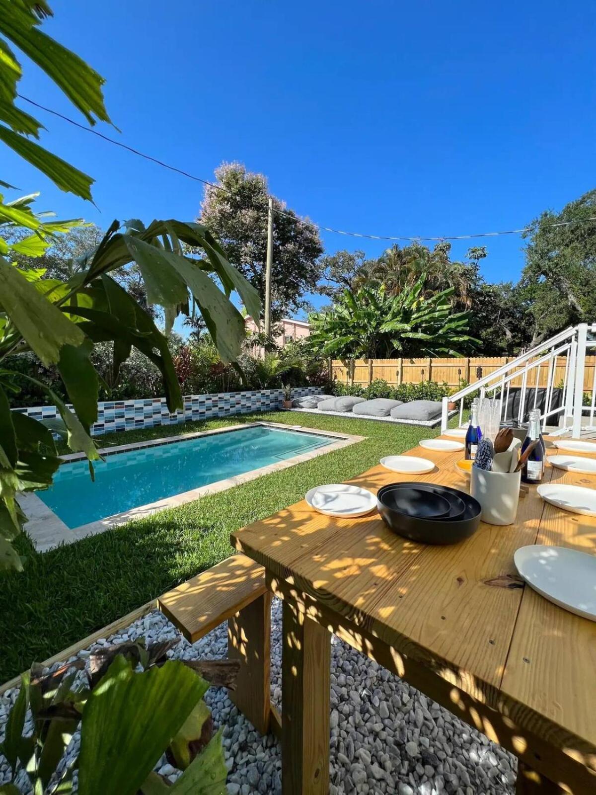 Lux Retreat With Pool Near Fort Lauderdale