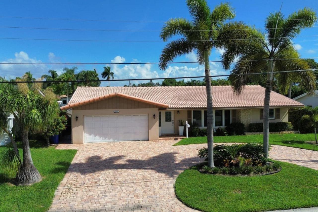 Holiday home Sunshine Retreat I Waterfront I Pool I Paddle Boards I Bikes *