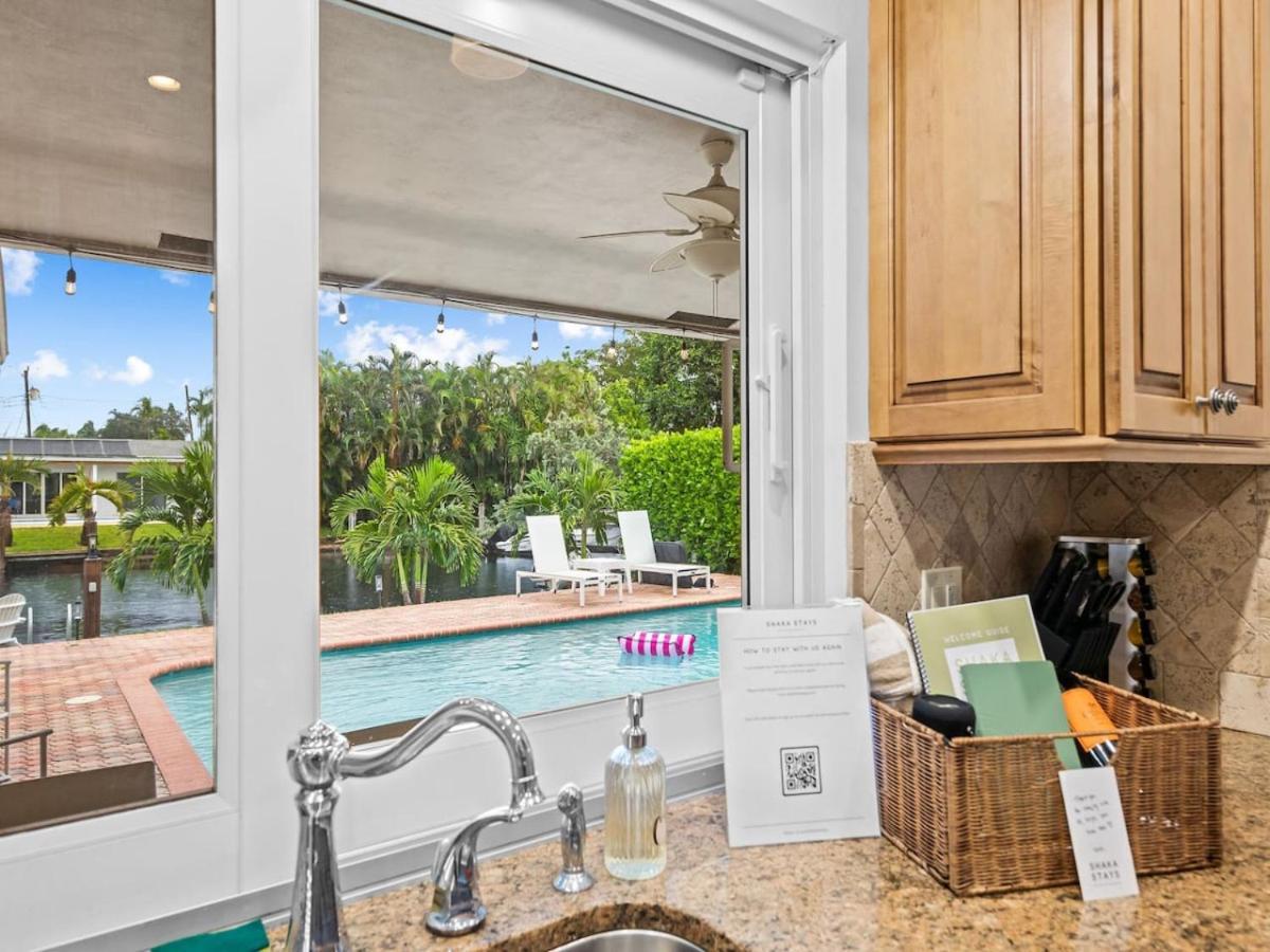 Sunshine Retreat I Waterfront I Pool I Paddle Boards I Bikes