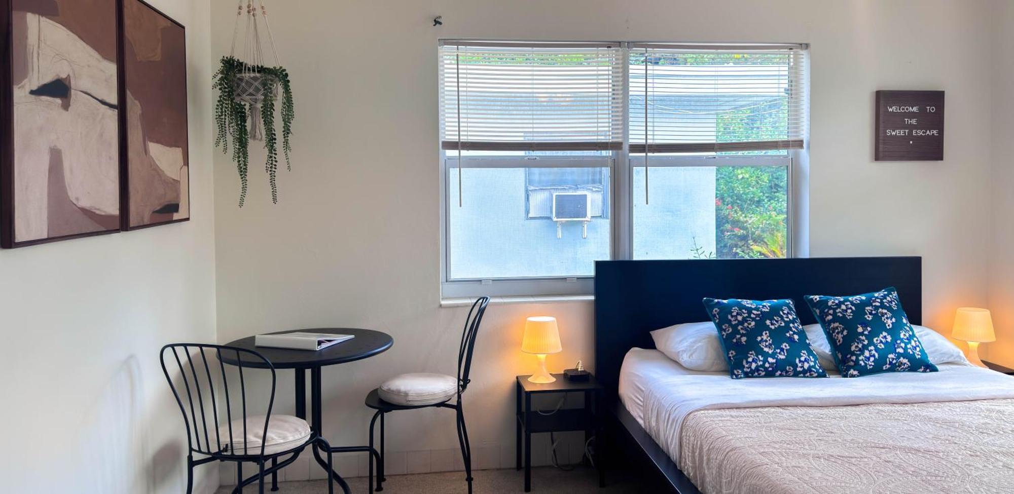The Sweet Escape - Pets/parking/beach Apartment