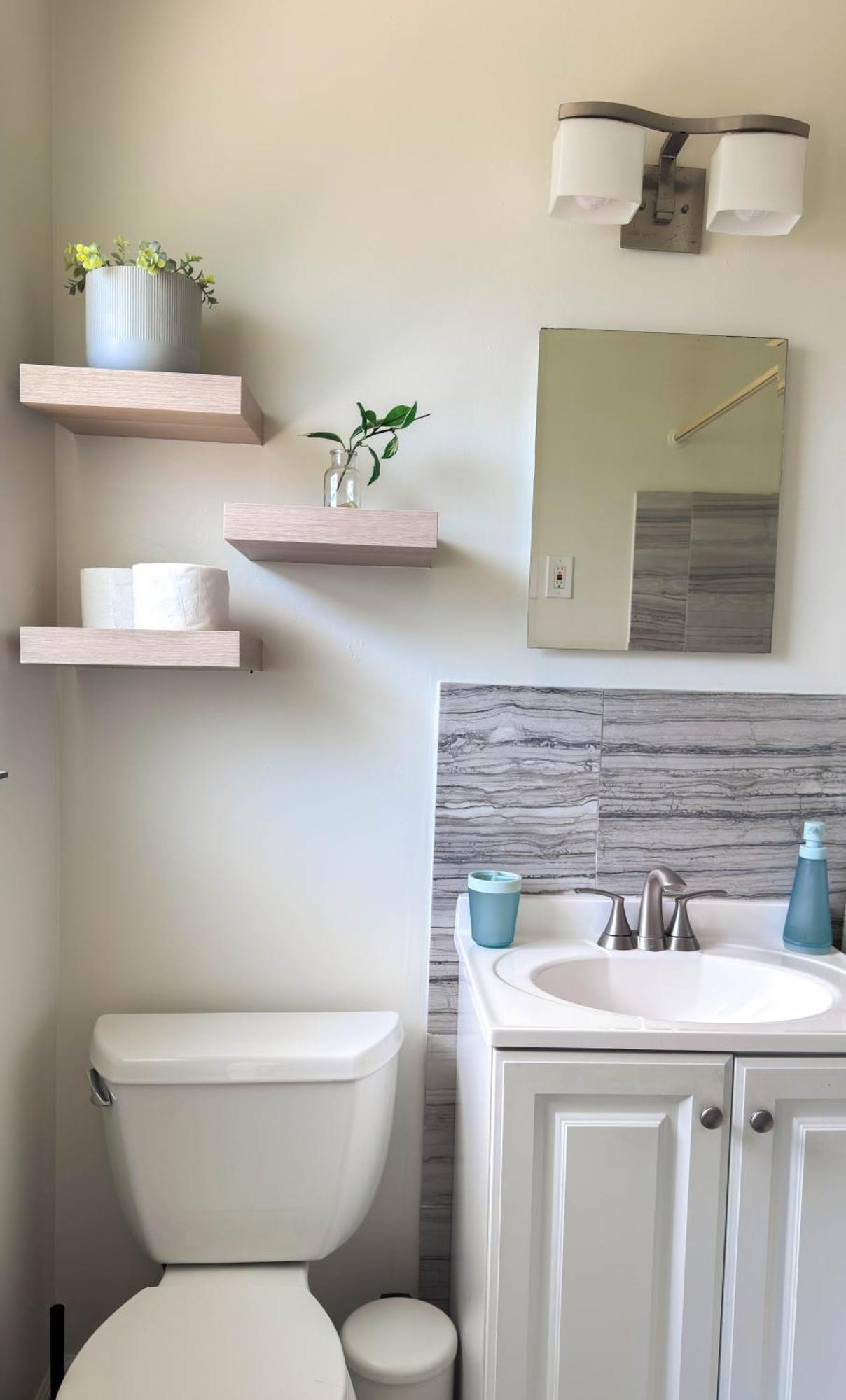 The Sweet Escape - Pets/parking/beach Apartment