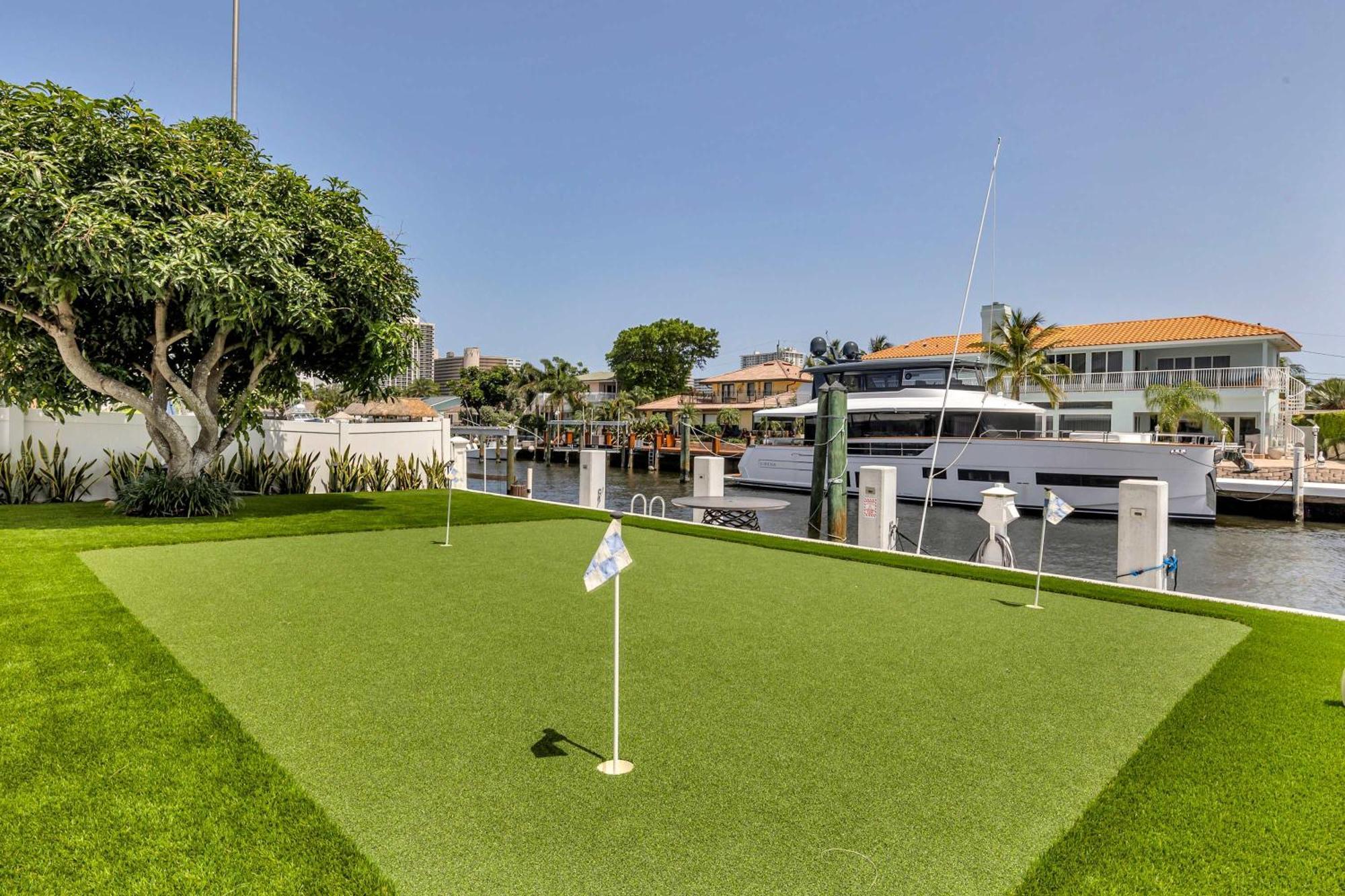 Azul Coastal Oasis 5 Min Walk To And Waterfront Holiday home Fort Lauderdale