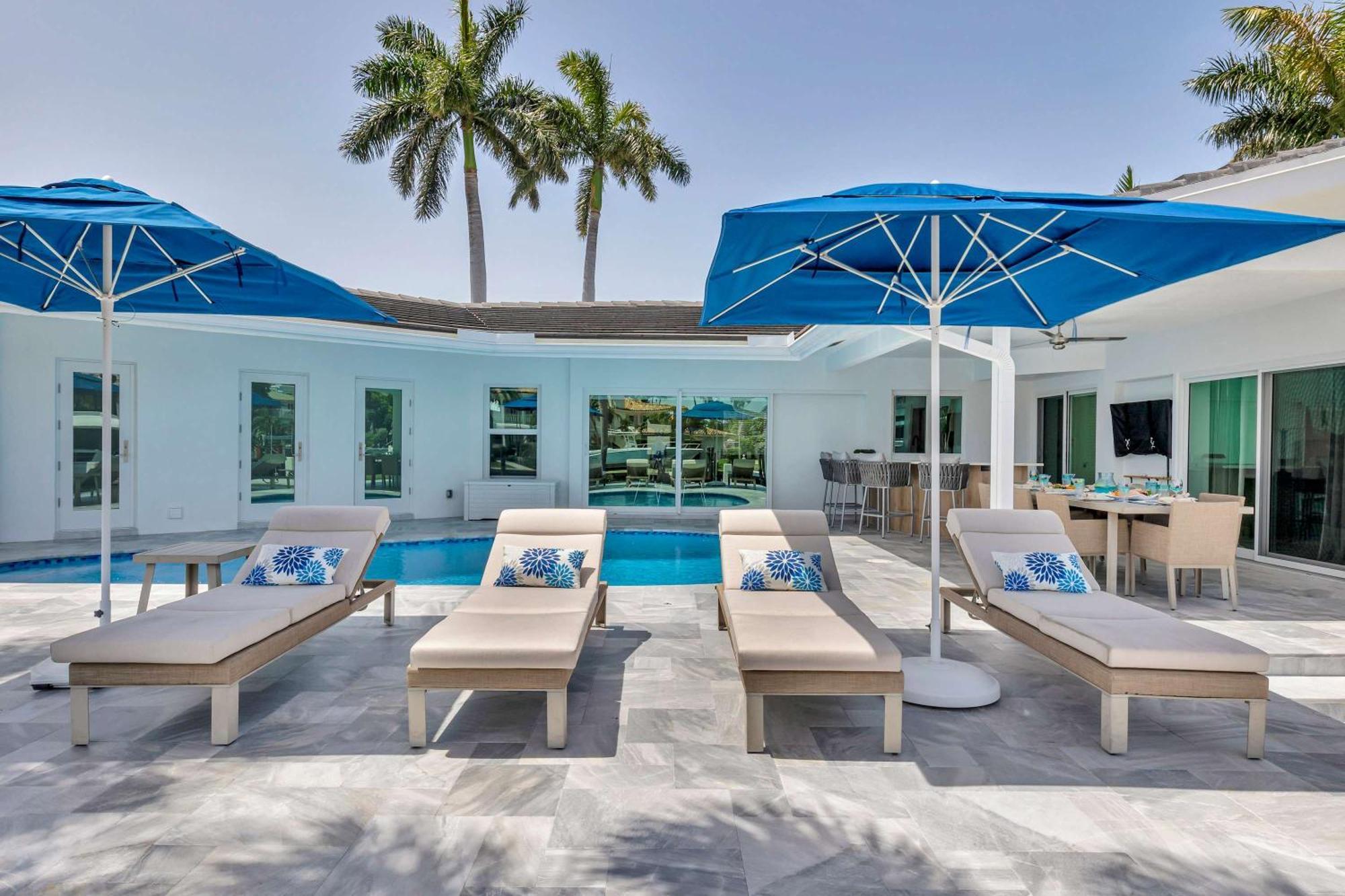 Holiday home Azul Coastal Oasis 5 Min Walk To And Waterfront *