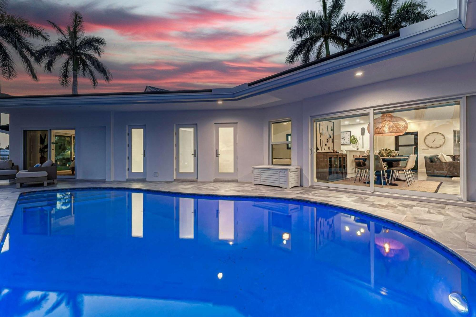 Holiday home Azul Coastal Oasis 5 Min Walk To And Waterfront *