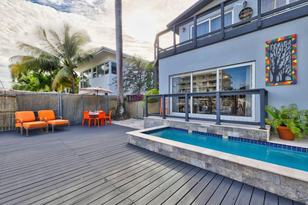 320-1 Olas Boulevard Apartment