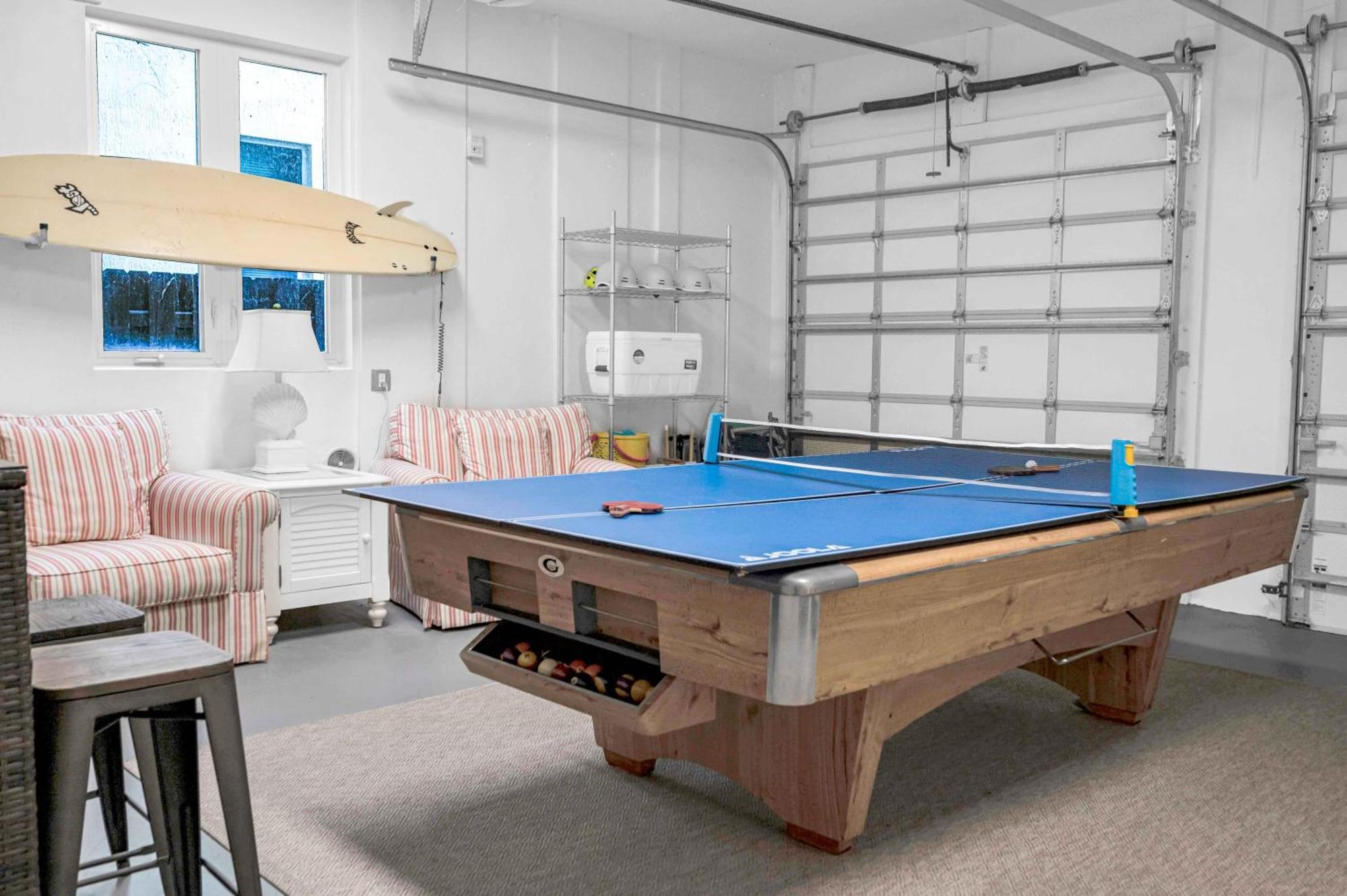 Time Steps To With Heated Pool And Game Roomsun Key Resldences *
