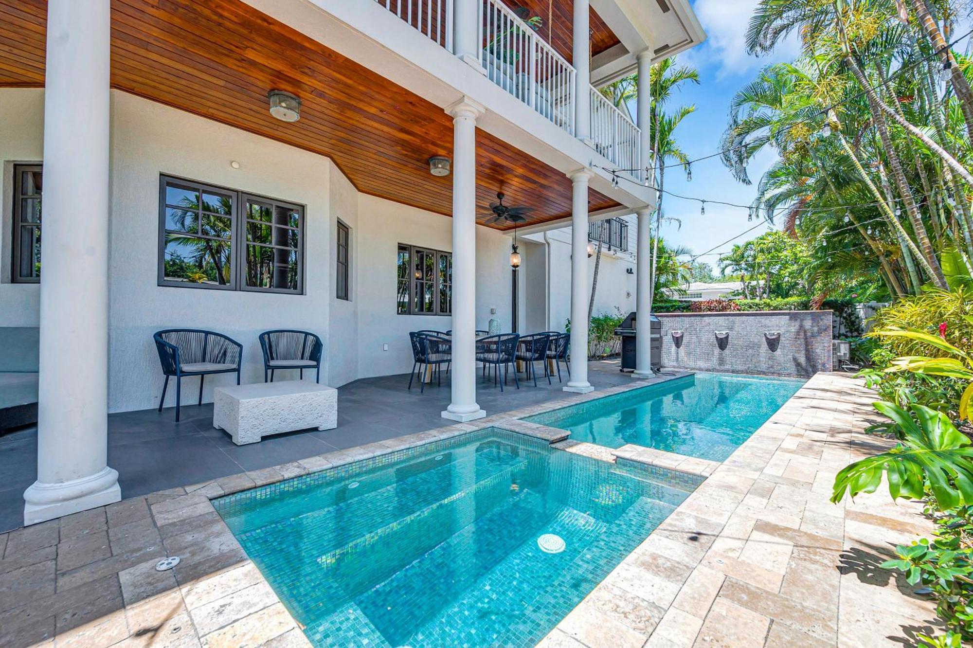 Florida Keys Proximity Heated Pool Serenity At Its Finest Hemingway Key Vlllas * Fort Lauderdale