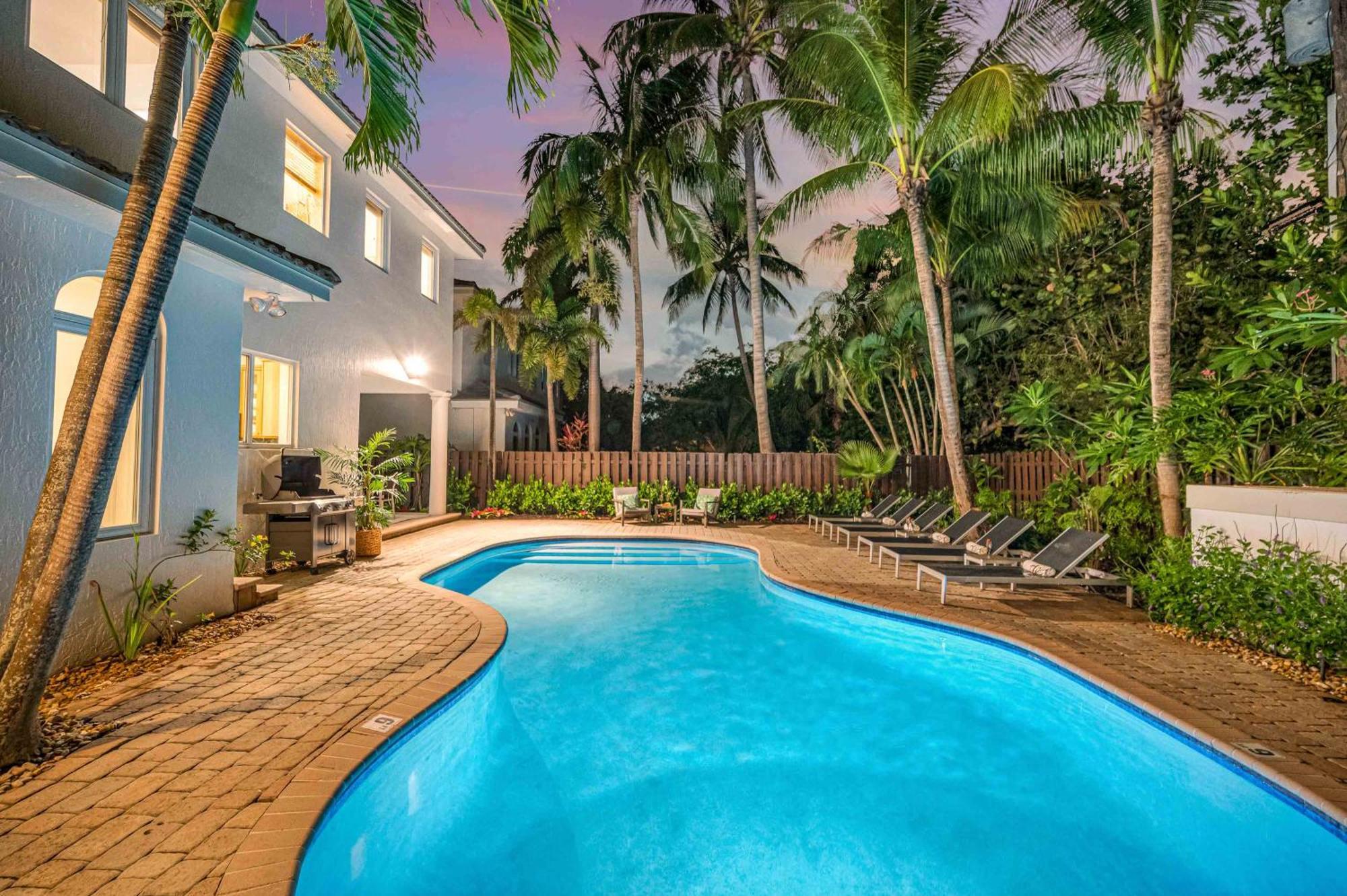 Holiday home Time Steps To With Heated Pool And Game Roomsun Key Resldences