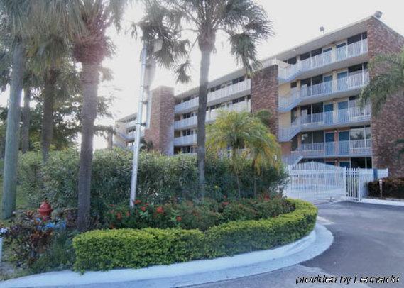 Days By Wyndham Lauderdale Airport Cruise Port Hotel Fort Lauderdale