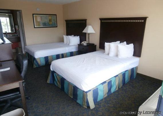 Days By Wyndham Lauderdale Airport Cruise Port