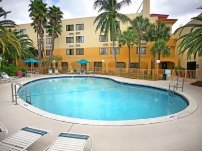 La Quinta By Wyndham Ft Lauderdale Cypress Creek Hotel