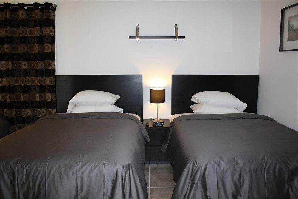 Motel Oasis 2*