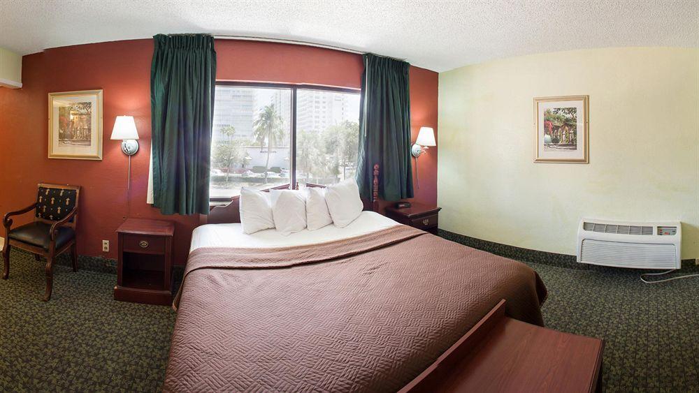 Travelodge By Wyndham Lauderdale Hotel Fort Lauderdale