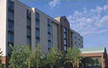 Hyatt Place Lauderdale Cruise Port & Convention Center Hotel 3*