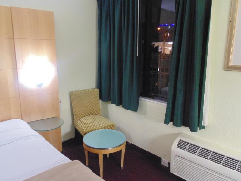 Travelodge By Wyndham Lauderdale Hotel Fort Lauderdale