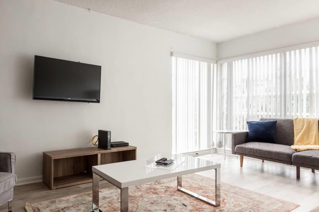 Artrageous On The River By Rocketstay Apartment *