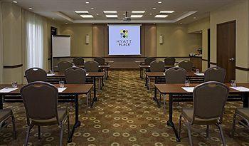 Hyatt Place Lauderdale Cruise Port & Convention Center