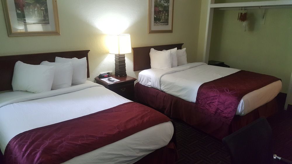 Travelodge By Wyndham Lauderdale