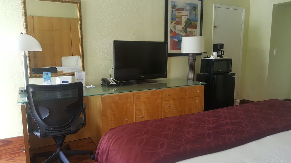 Travelodge By Wyndham Lauderdale