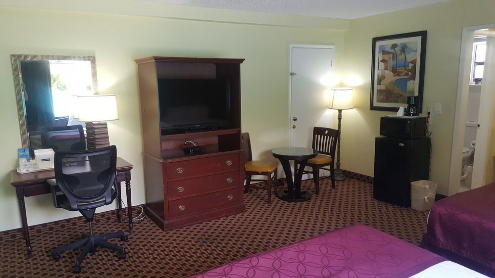 Travelodge By Wyndham Lauderdale Hotel 3*