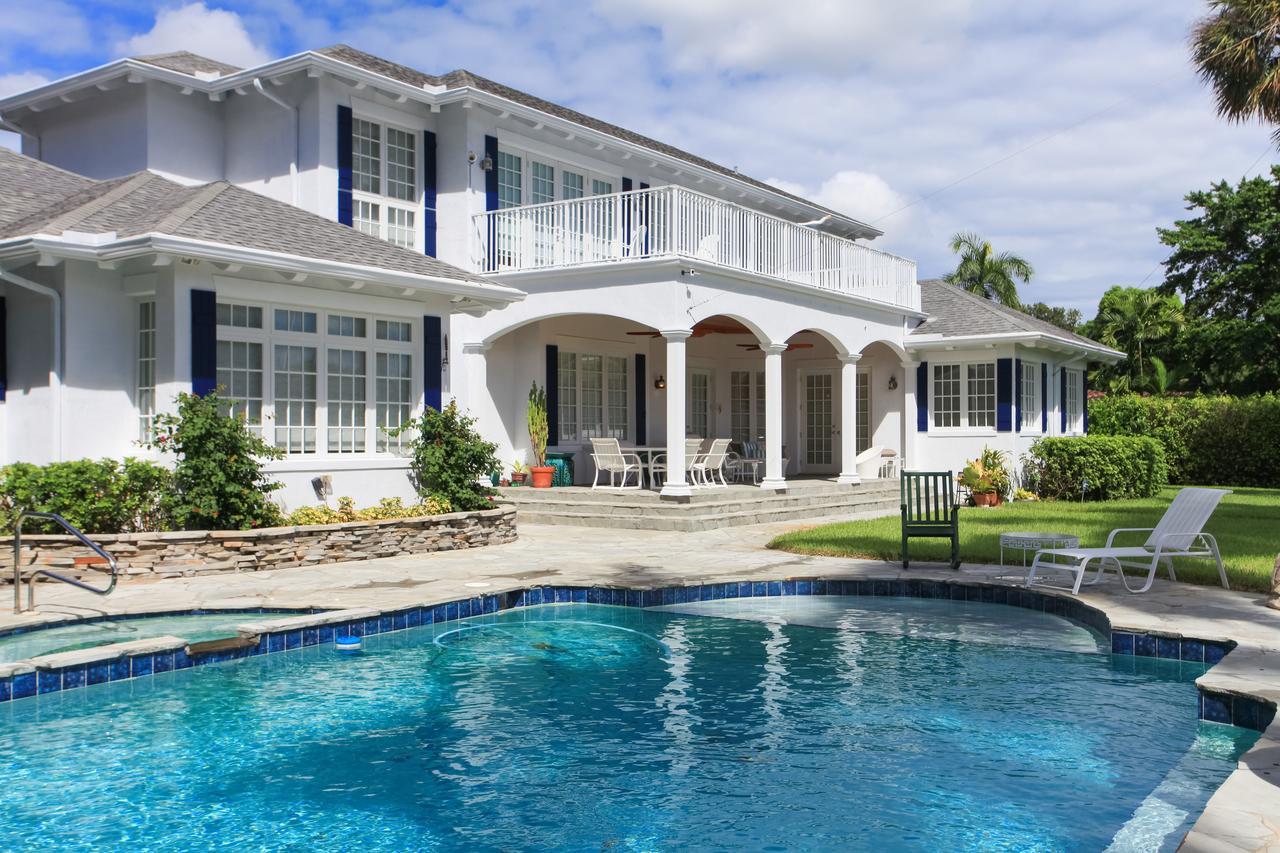 The Grand Estate *