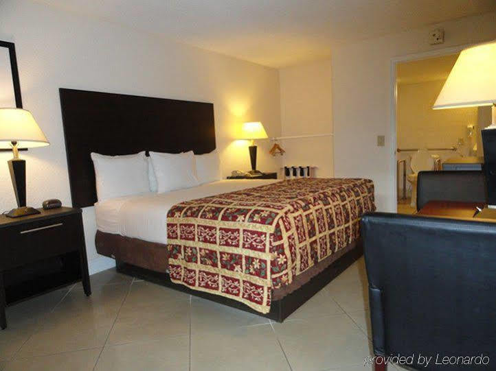 Red Carpet Airport Lauderdale Hotel Fort Lauderdale