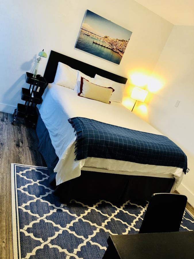 Oasis Motel 2*