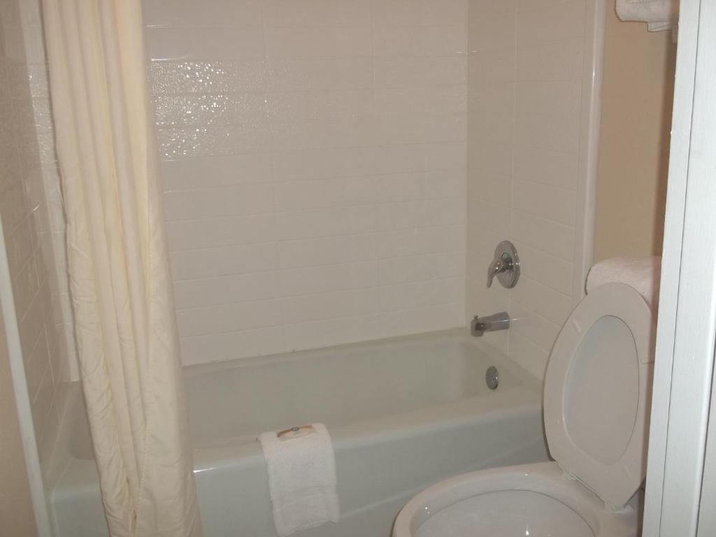 Hotel Days By Wyndham Lauderdale Airport Cruise Port 2*