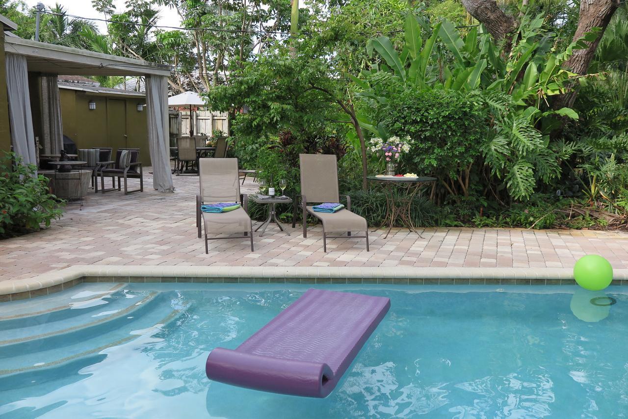 Graf Hill House Pool Holiday home *