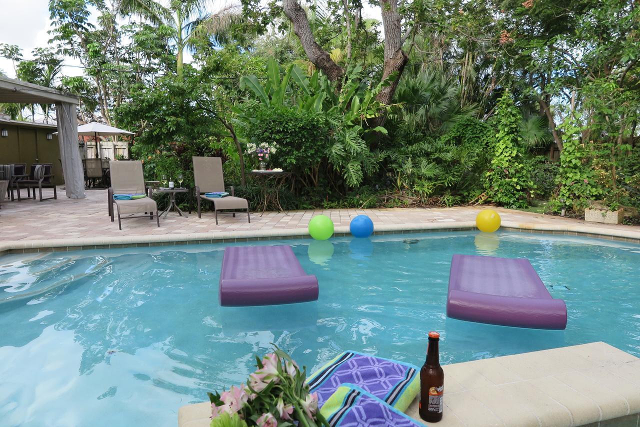 Graf Hill House Pool Holiday home