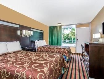Days By Wyndham Lauderdale Airport Cruise Port Fort Lauderdale
