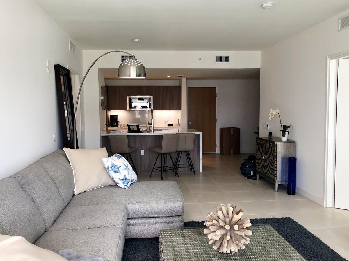 Beach Suites The Gale
