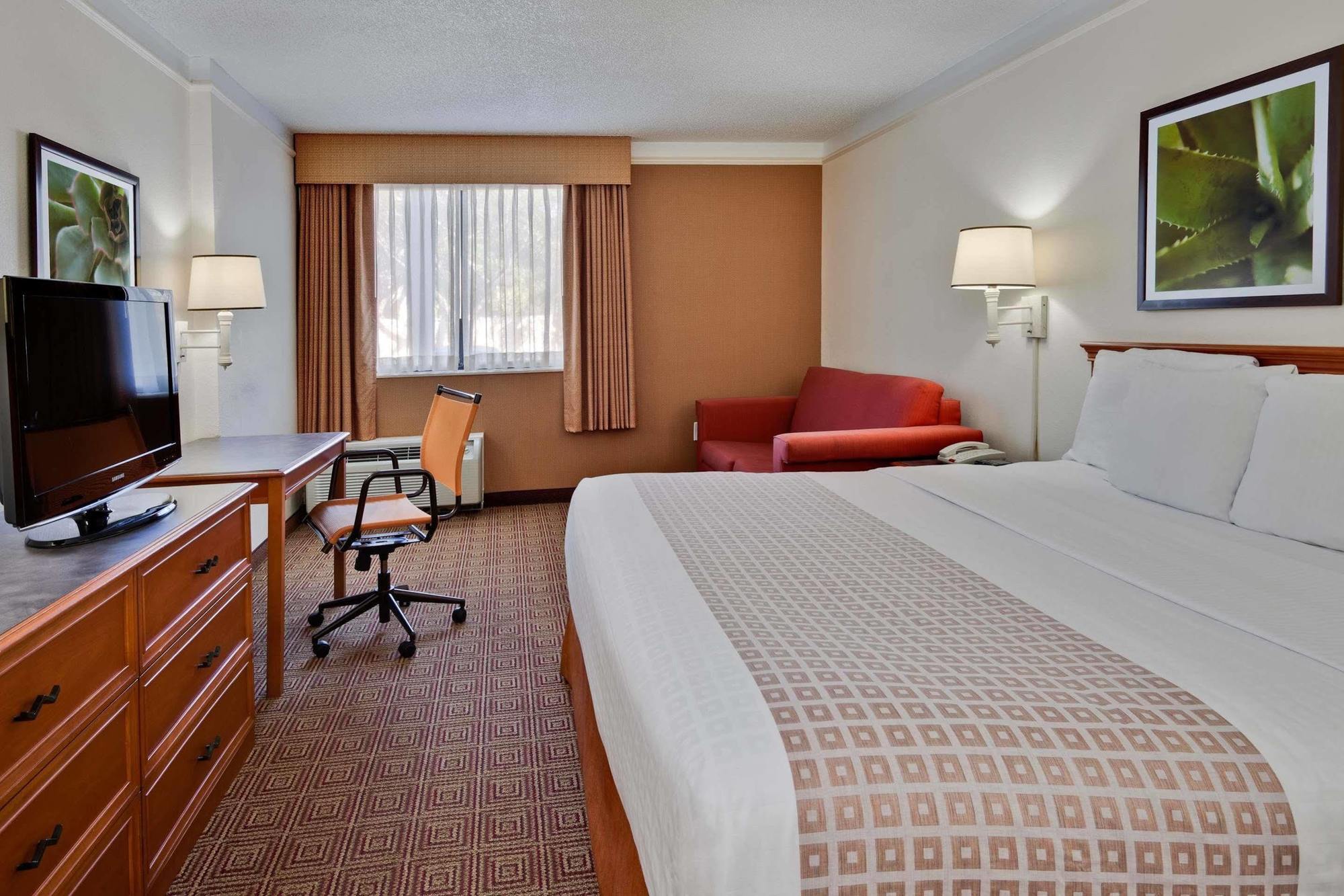 Hampton Ft. Lauderdale-cypress Creek Hotel