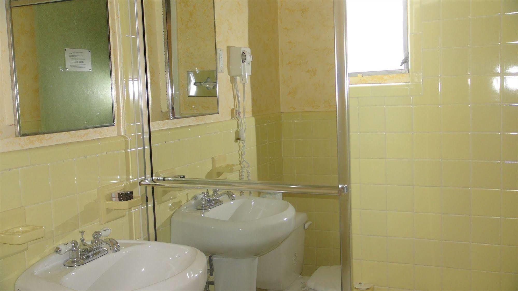 Hotel Tropi Rock Fort Lauderdale