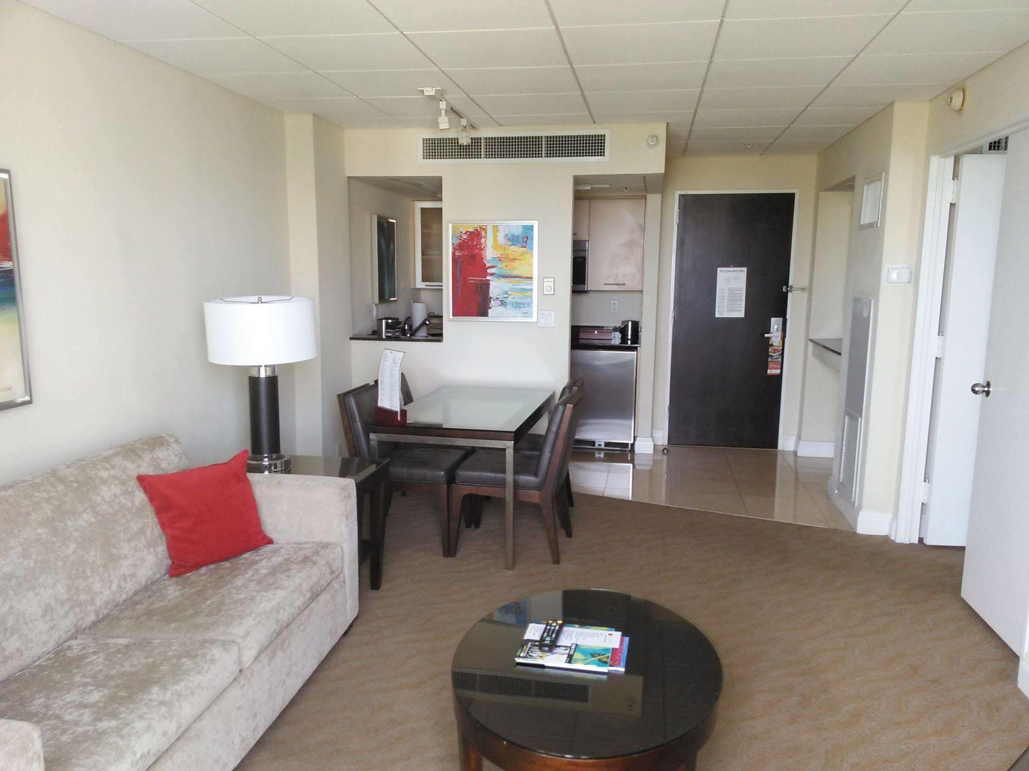 Gallery One Private Hotel