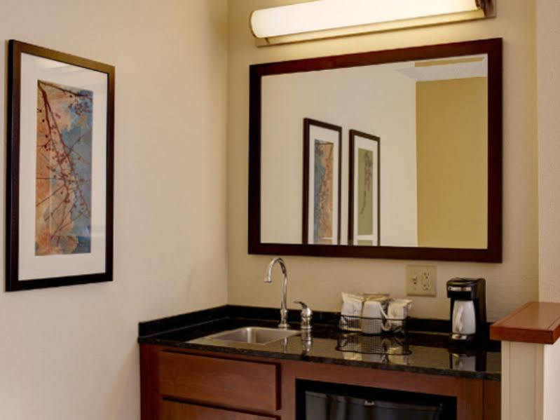 Hyatt Place Lauderdale Cruise Port & Convention Center Hotel Fort Lauderdale