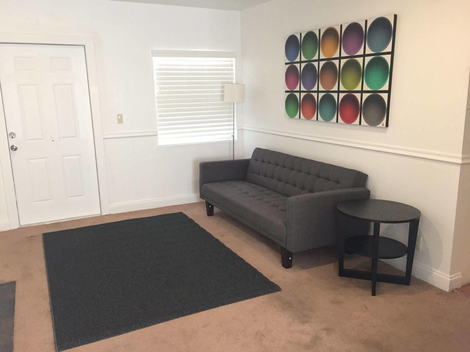 Oasis Motel 2*