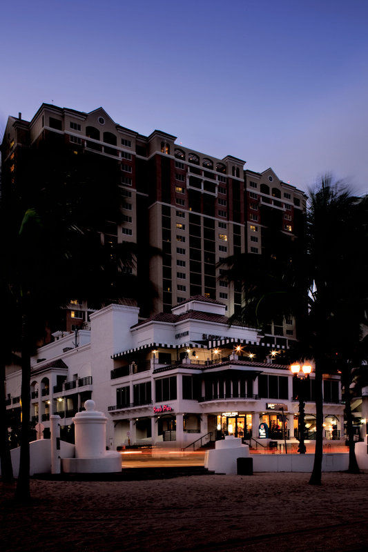 Marriott's Beachplace Towers Hotel