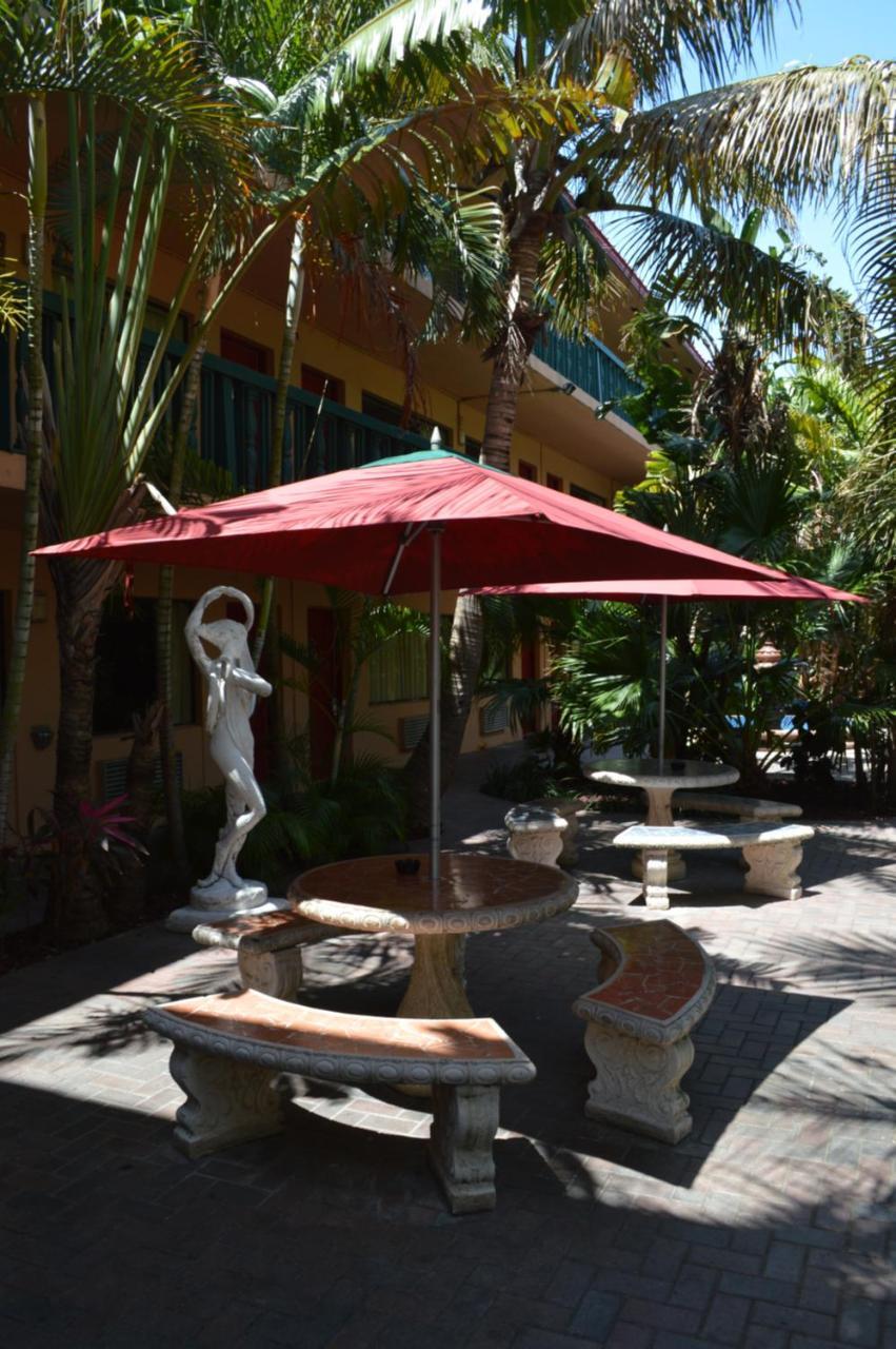 Ft. Lauderdale Hotel 3*