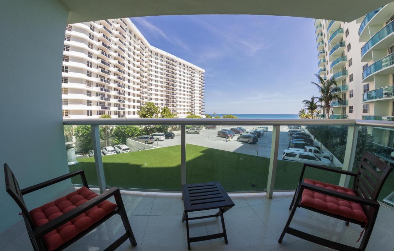 Tides Hollywood Apartment