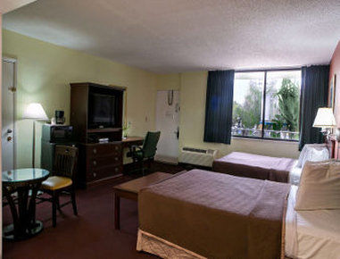 Hotel Travelodge By Wyndham Lauderdale 3*