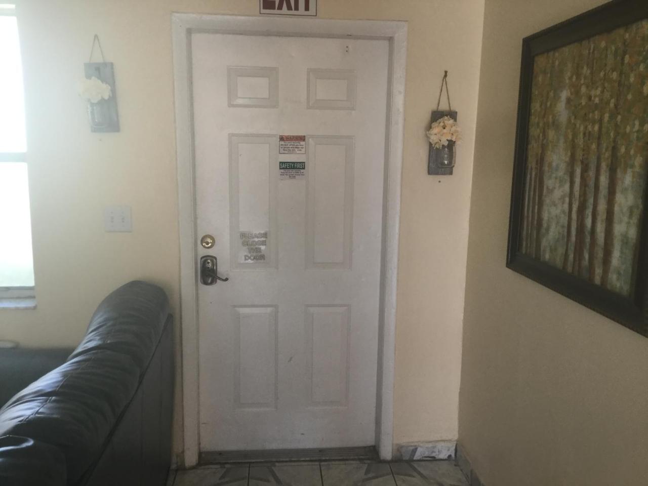 Crocodhouse Early Check In Free Parking 7 Years Hosting In Laud