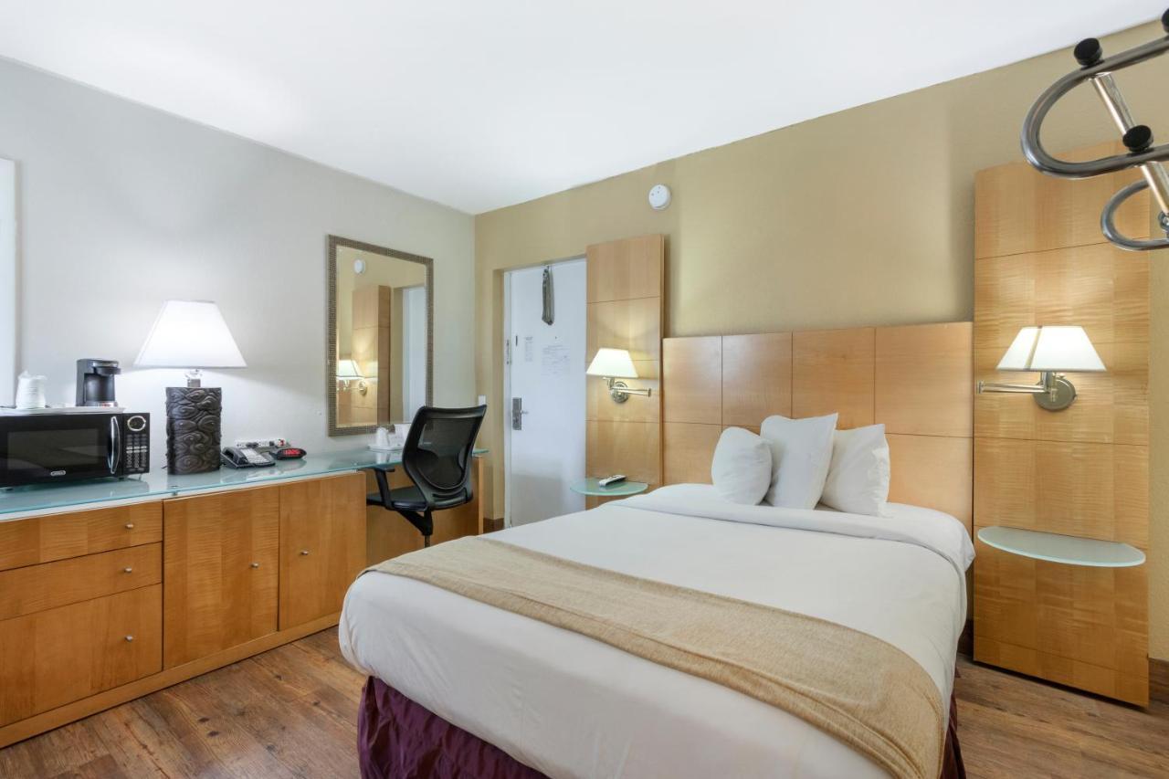 Ocean Reef 3*