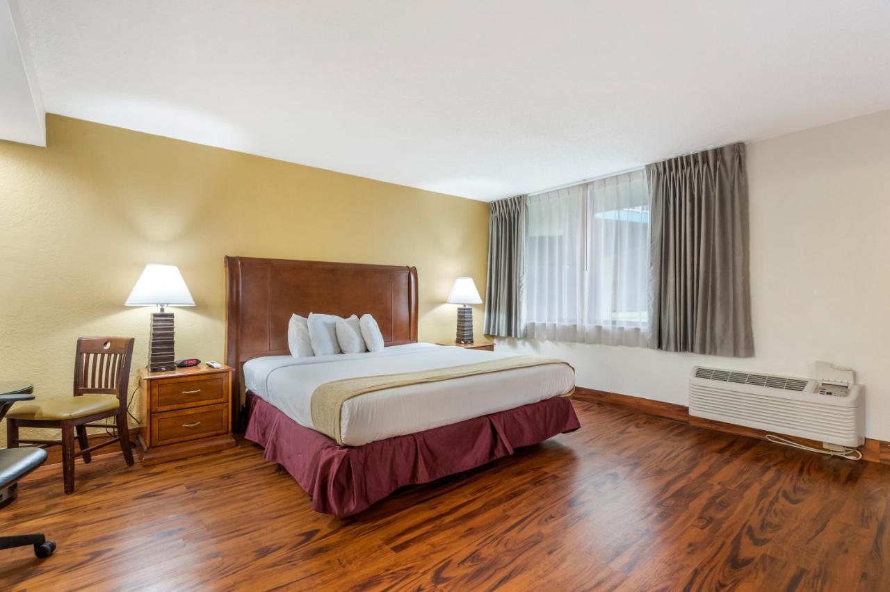 Travelodge By Wyndham Lauderdale Hotel Fort Lauderdale