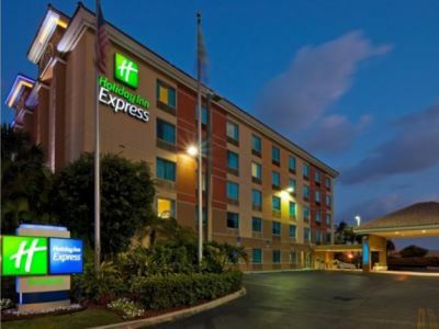 Express Lauderdale Cruise-airport By Ihg Resort