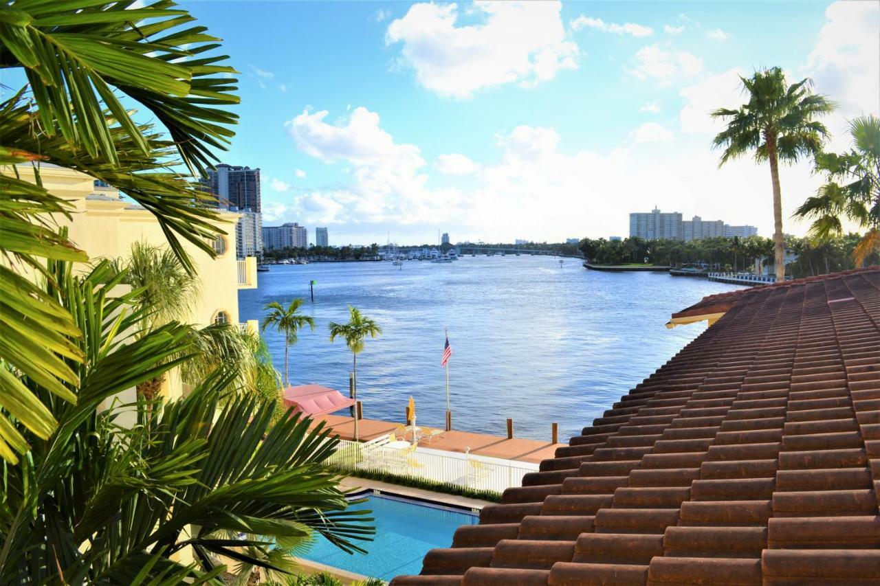 Lauderdale Yacht And Club 416 Holiday home