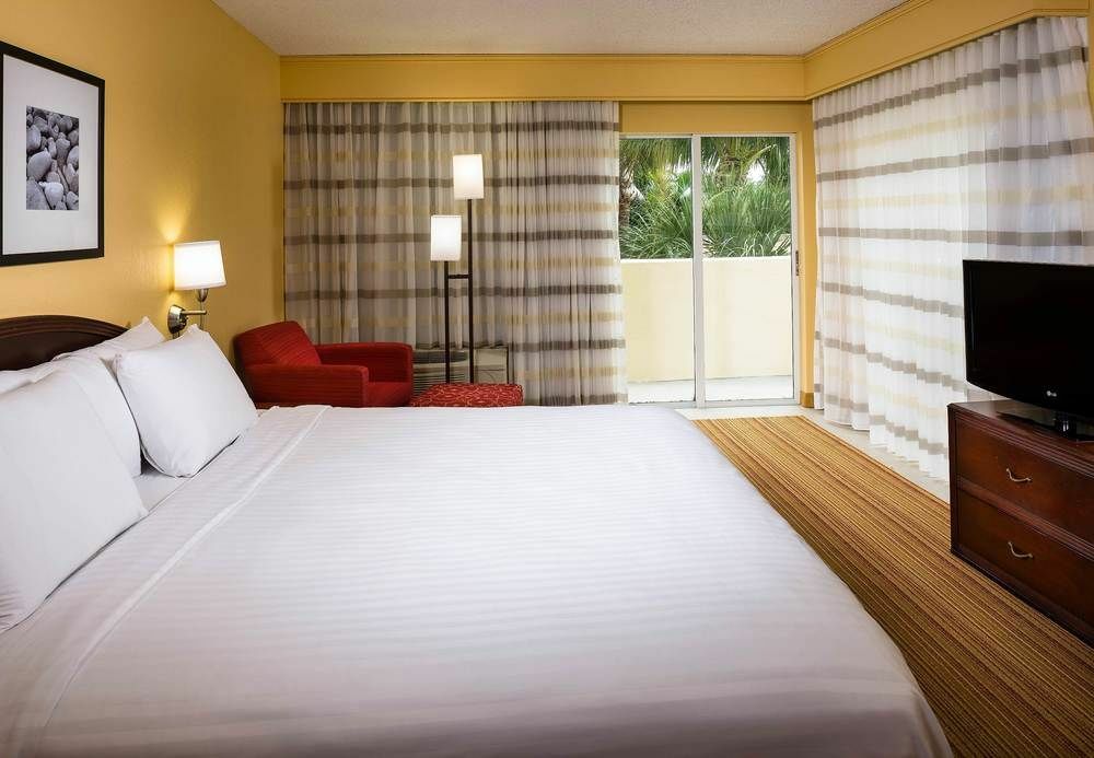 Courtyard By Marriott Lauderdale North/cypress Creek Hotel 3*