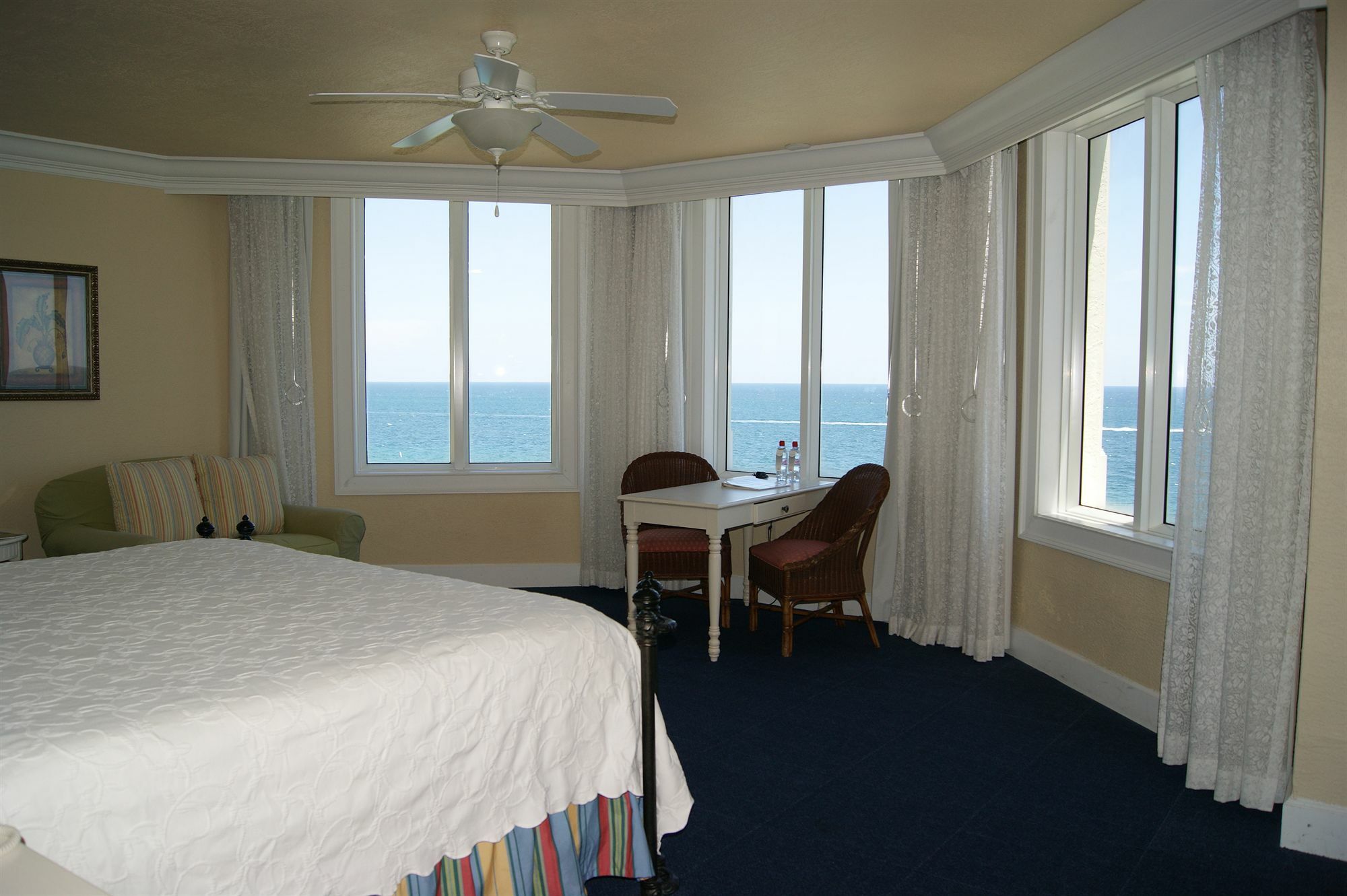 Pelican Grand Resort, A Noble House Resort Fort Lauderdale